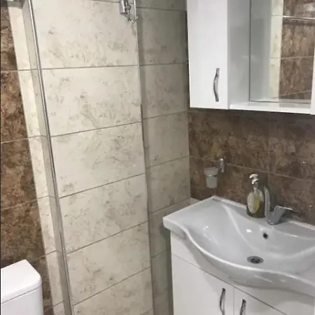 דירה Center